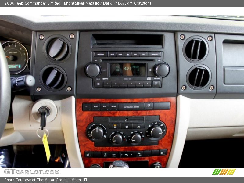 Bright Silver Metallic / Dark Khaki/Light Graystone 2006 Jeep Commander Limited