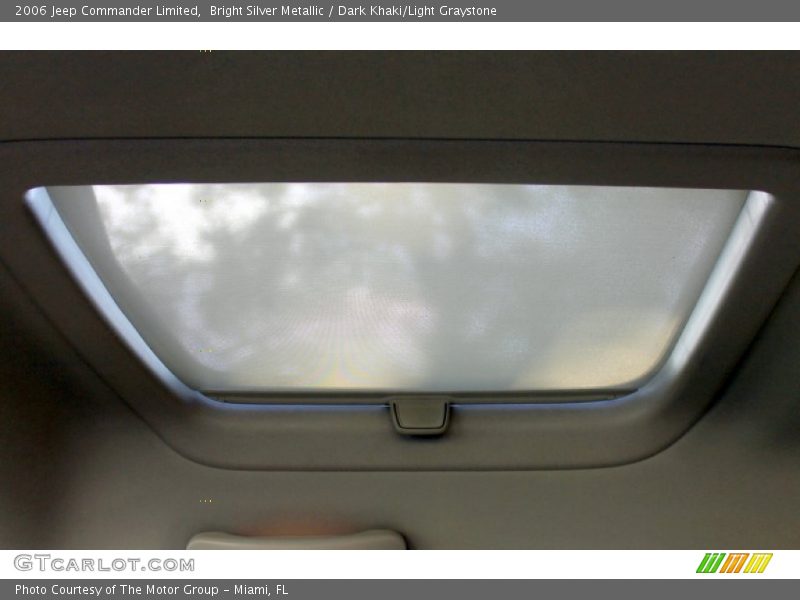 Bright Silver Metallic / Dark Khaki/Light Graystone 2006 Jeep Commander Limited