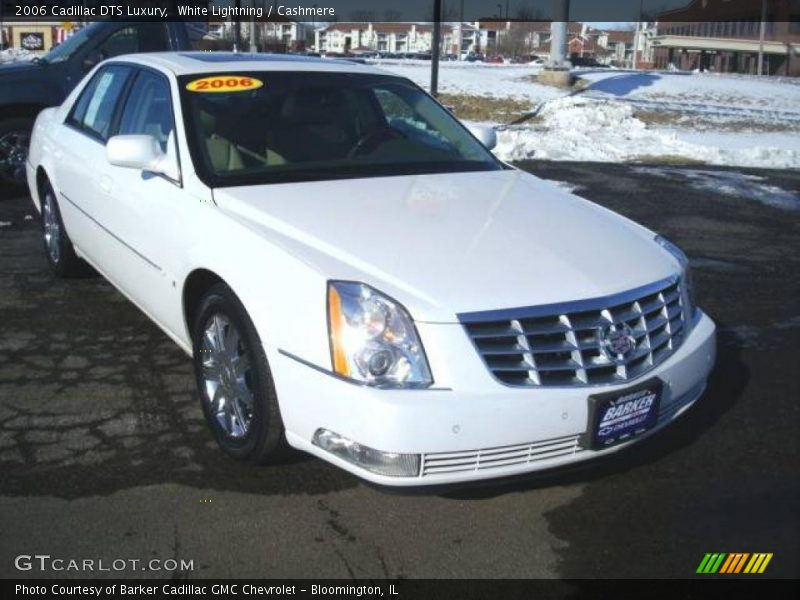 White Lightning / Cashmere 2006 Cadillac DTS Luxury