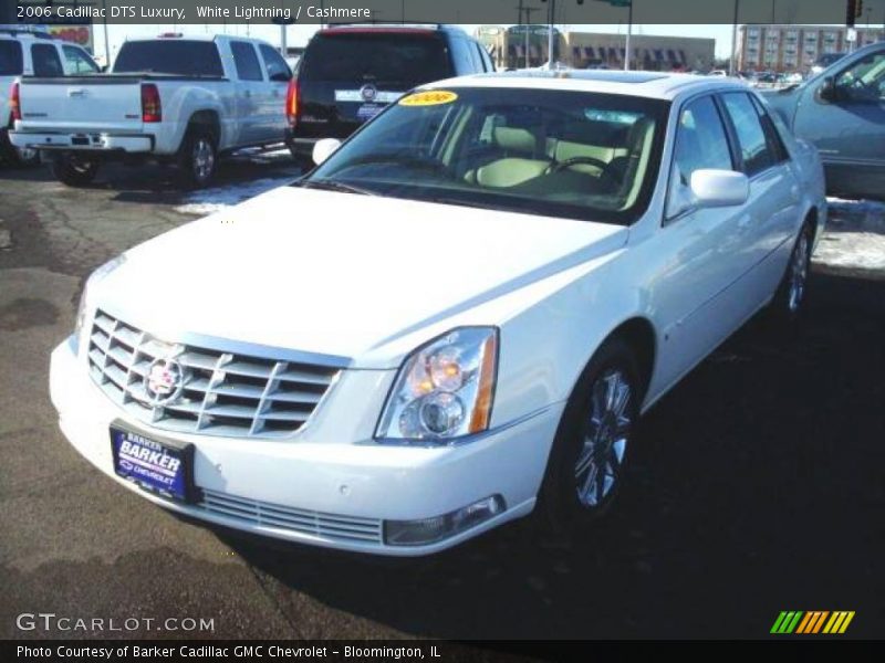 White Lightning / Cashmere 2006 Cadillac DTS Luxury