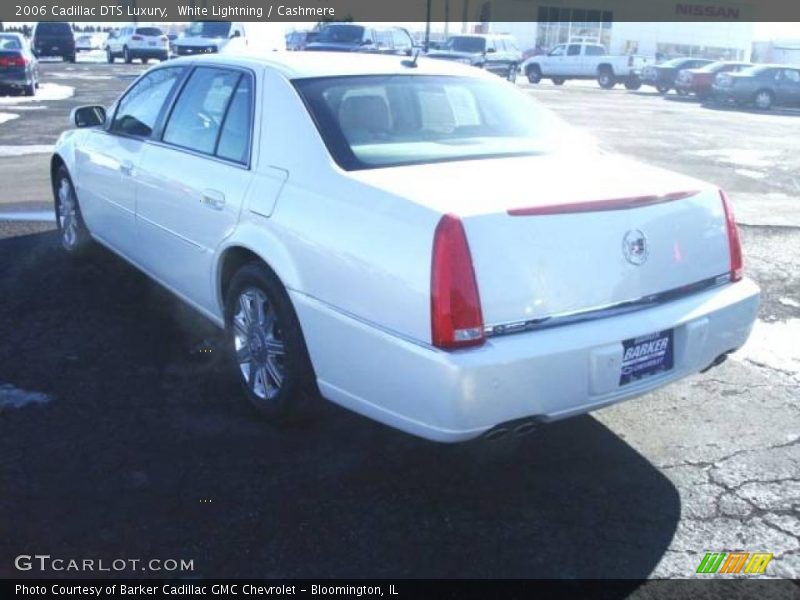 White Lightning / Cashmere 2006 Cadillac DTS Luxury