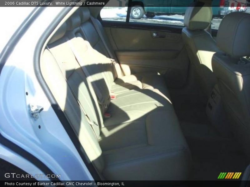 White Lightning / Cashmere 2006 Cadillac DTS Luxury