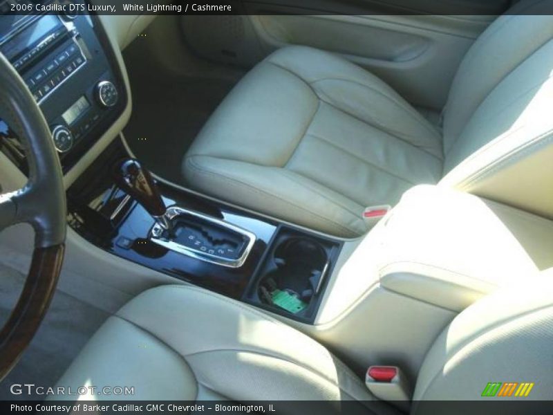 White Lightning / Cashmere 2006 Cadillac DTS Luxury