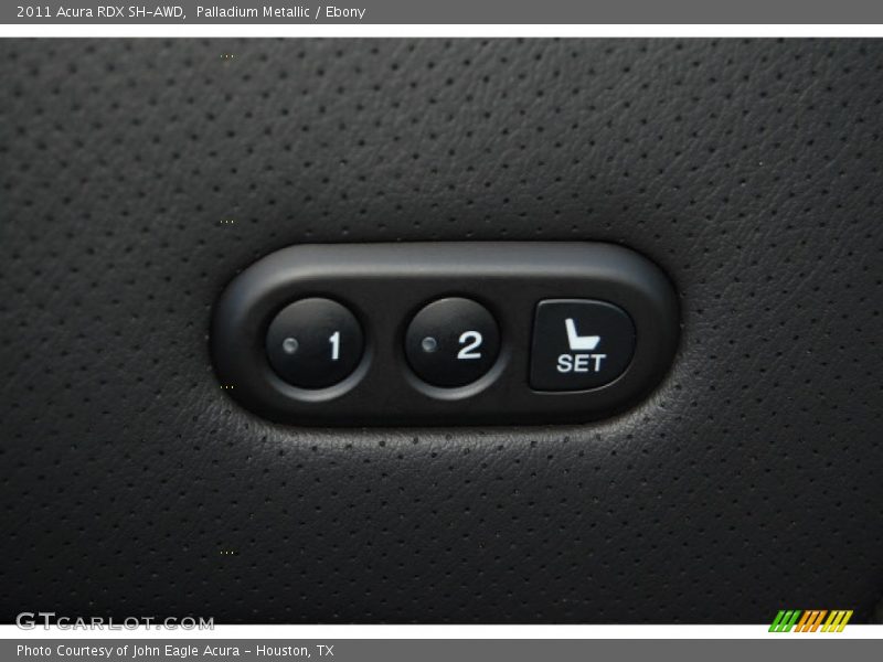 Controls of 2011 RDX SH-AWD