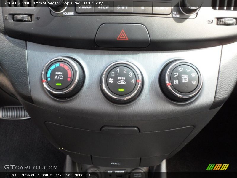 Controls of 2009 Elantra SE Sedan
