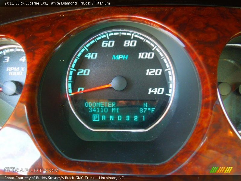 White Diamond TriCoat / Titanium 2011 Buick Lucerne CXL