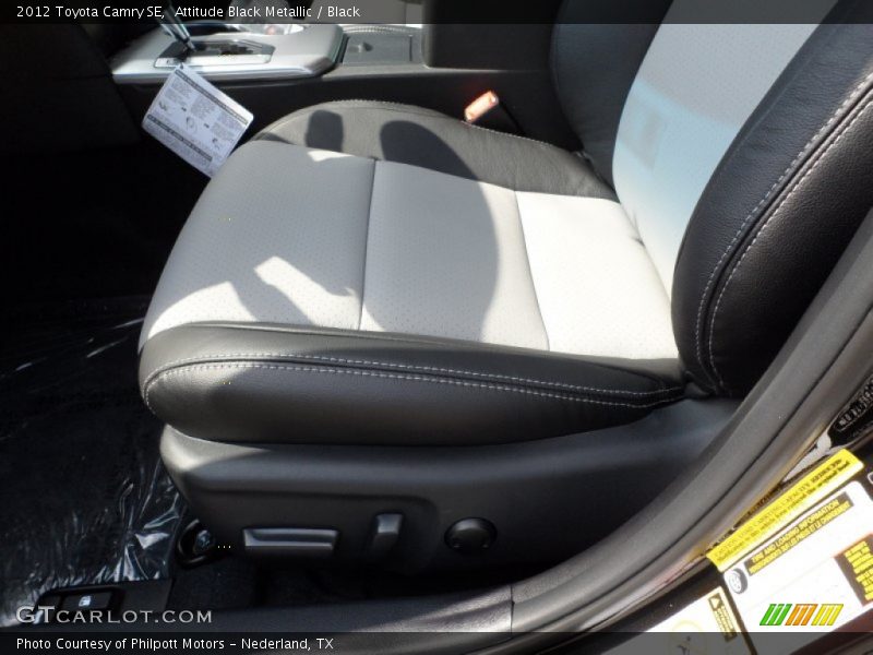 Attitude Black Metallic / Black 2012 Toyota Camry SE