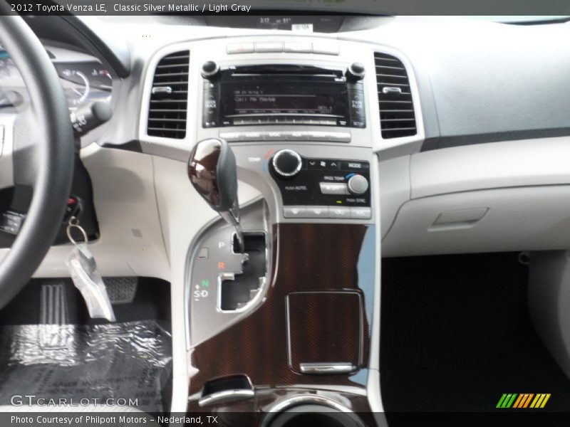 Classic Silver Metallic / Light Gray 2012 Toyota Venza LE