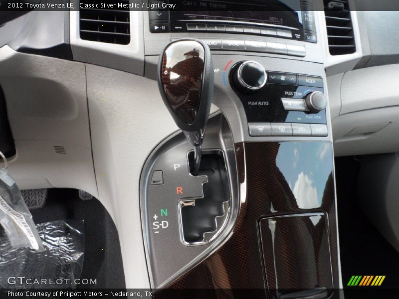 Classic Silver Metallic / Light Gray 2012 Toyota Venza LE