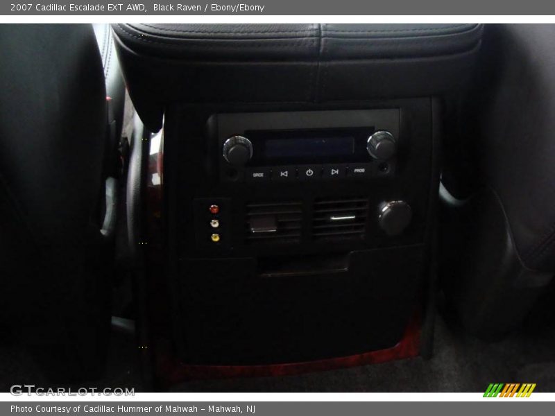 Black Raven / Ebony/Ebony 2007 Cadillac Escalade EXT AWD