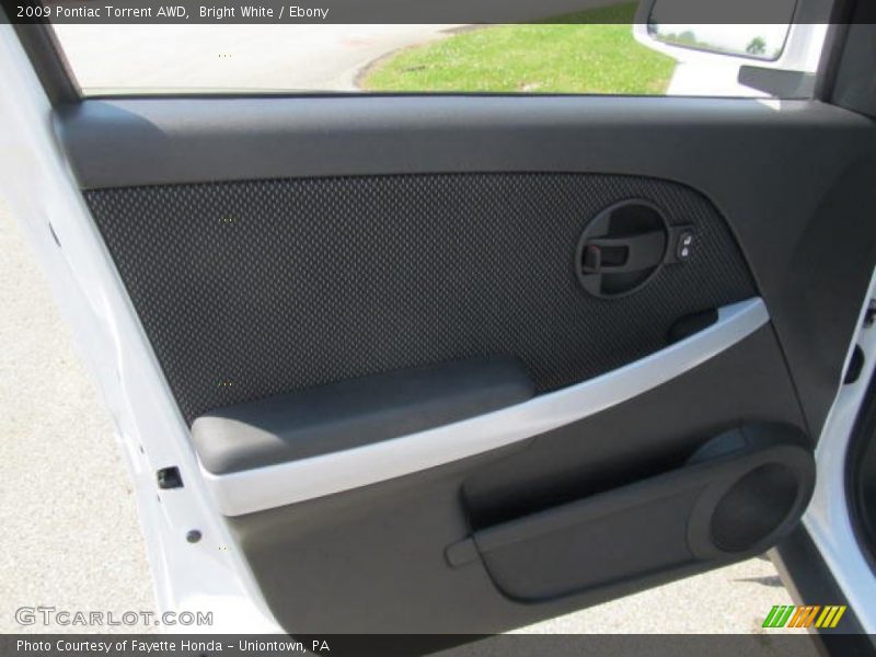 Bright White / Ebony 2009 Pontiac Torrent AWD