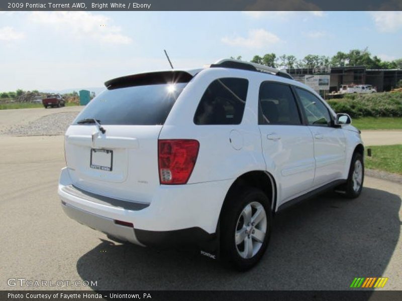 Bright White / Ebony 2009 Pontiac Torrent AWD