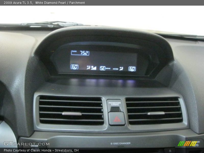 White Diamond Pearl / Parchment 2009 Acura TL 3.5