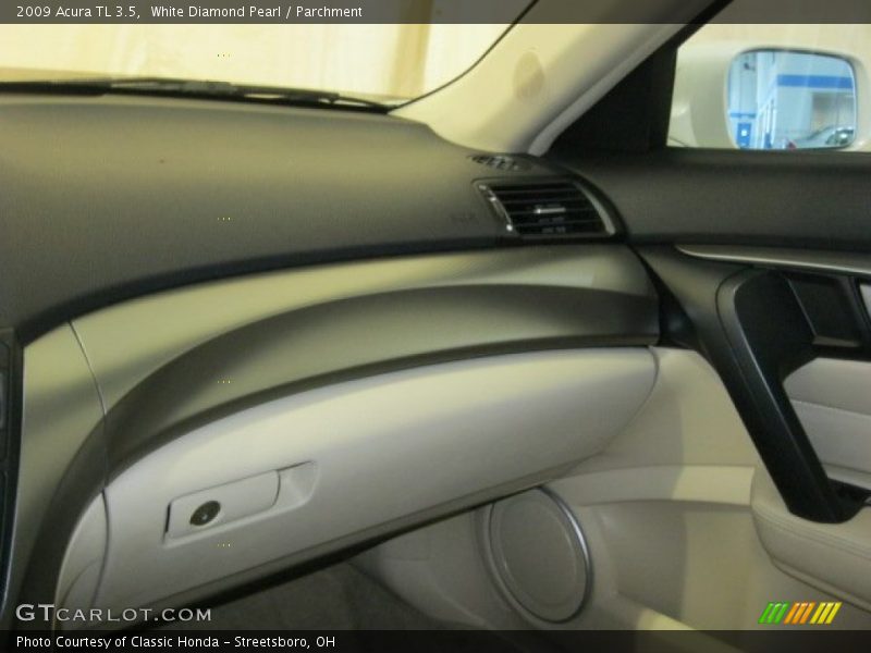 White Diamond Pearl / Parchment 2009 Acura TL 3.5