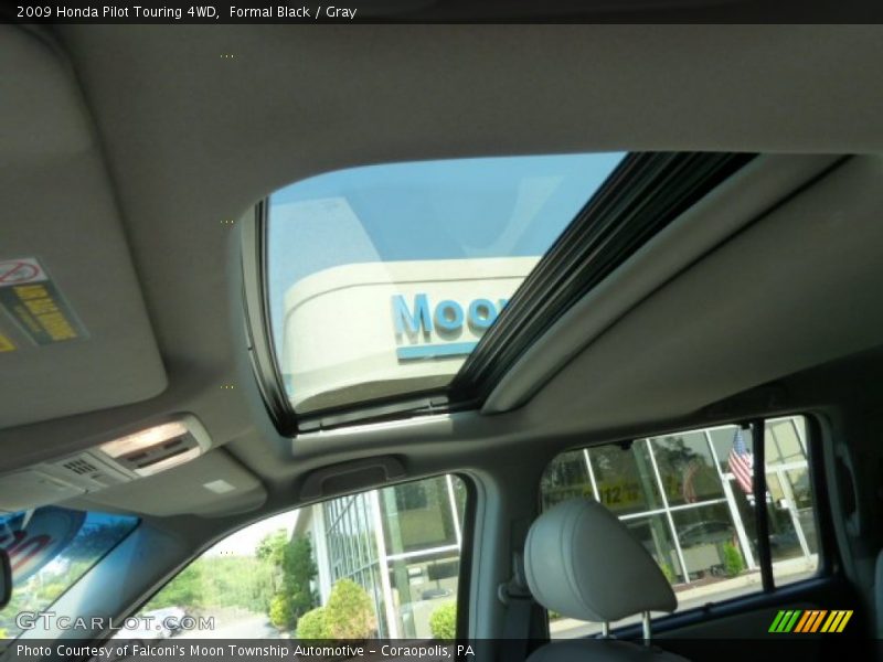 Formal Black / Gray 2009 Honda Pilot Touring 4WD
