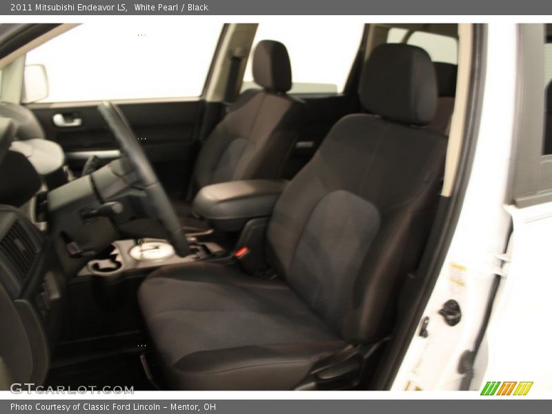 White Pearl / Black 2011 Mitsubishi Endeavor LS