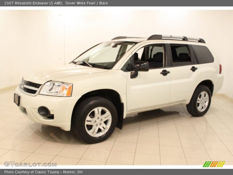 Dover White Pearl / Black 2007 Mitsubishi Endeavor LS AWD