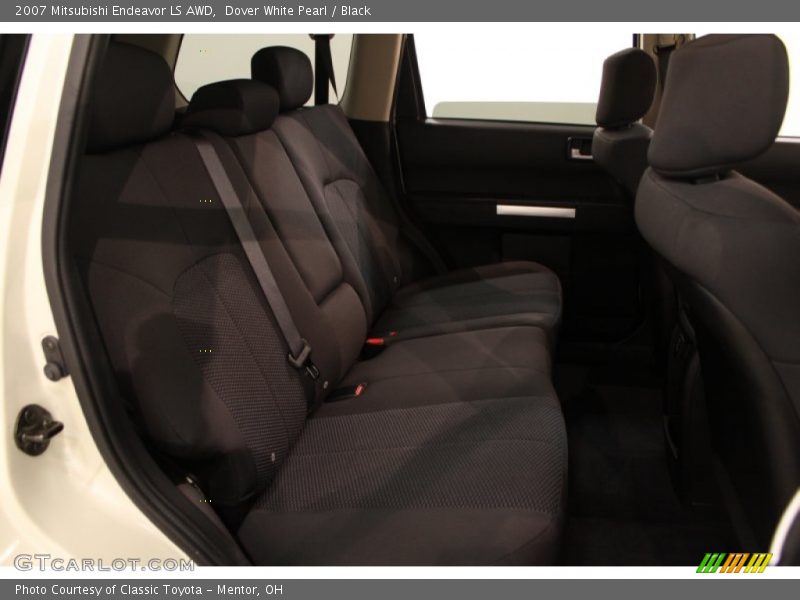 Dover White Pearl / Black 2007 Mitsubishi Endeavor LS AWD