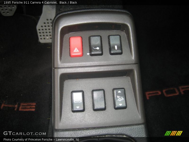 Controls of 1995 911 Carrera 4 Cabriolet