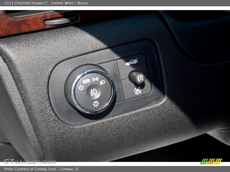 Summit White / Ebony 2011 Chevrolet Impala LT