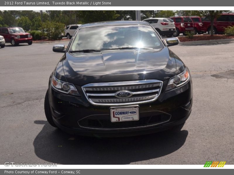 Tuxedo Black Metallic / Light Stone 2012 Ford Taurus Limited