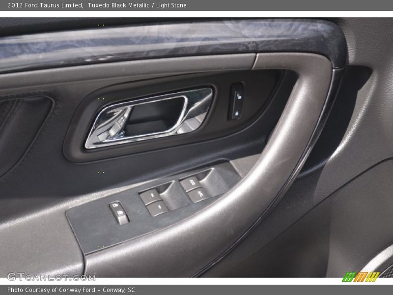 Tuxedo Black Metallic / Light Stone 2012 Ford Taurus Limited