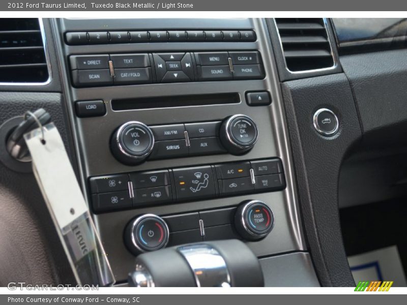 Tuxedo Black Metallic / Light Stone 2012 Ford Taurus Limited