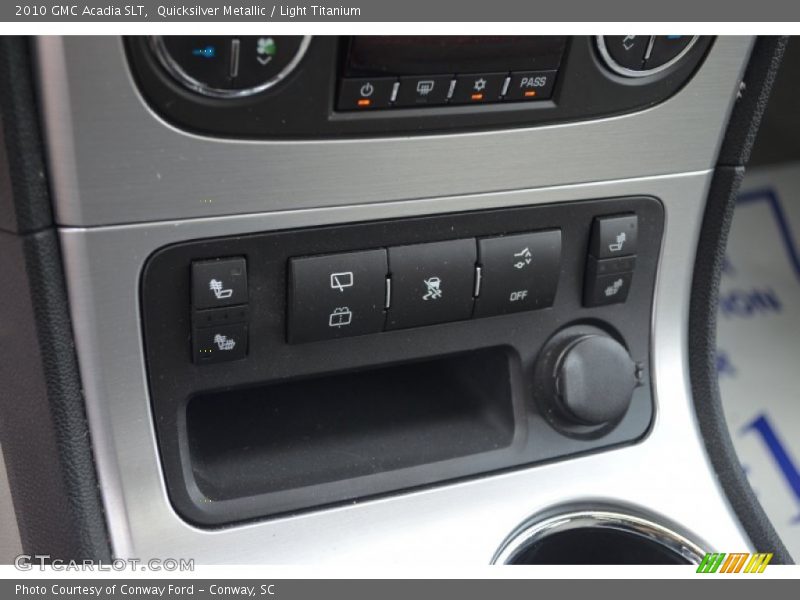 Quicksilver Metallic / Light Titanium 2010 GMC Acadia SLT