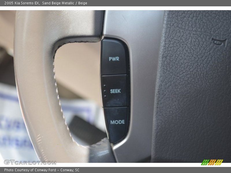 Sand Beige Metallic / Beige 2005 Kia Sorento EX