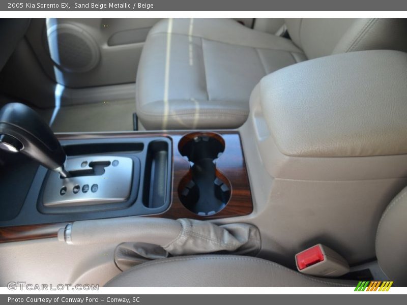 Sand Beige Metallic / Beige 2005 Kia Sorento EX
