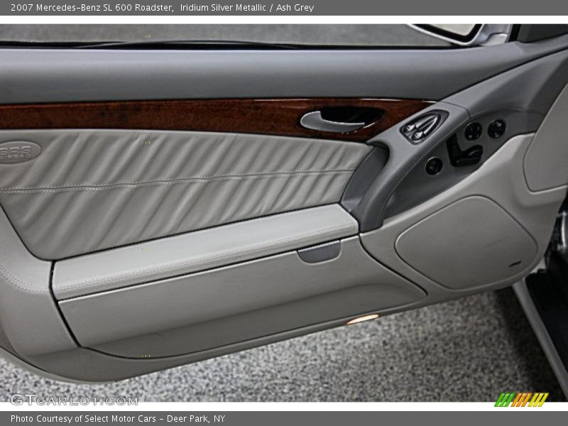 Door Panel of 2007 SL 600 Roadster