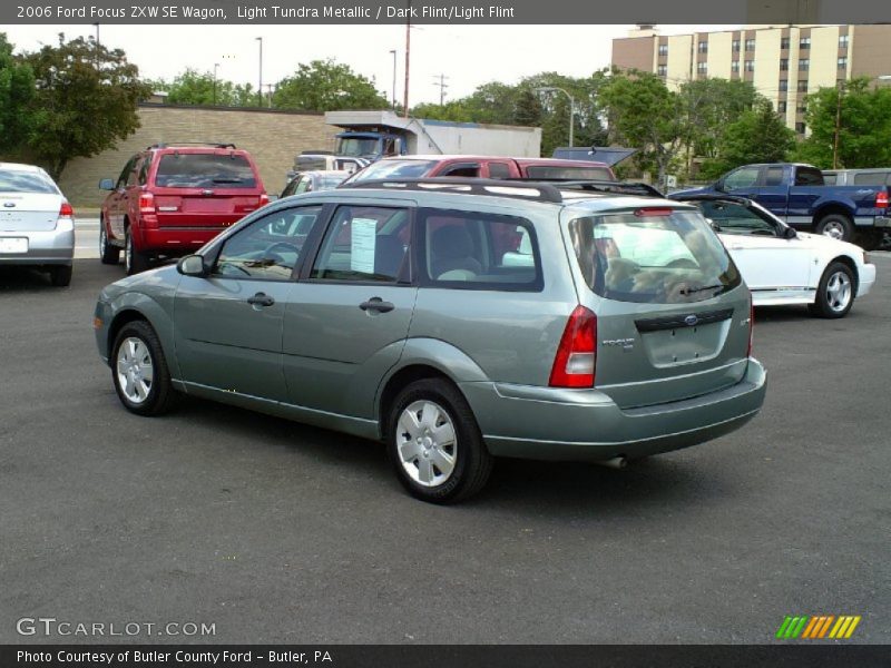  2006 Focus ZXW SE Wagon Light Tundra Metallic