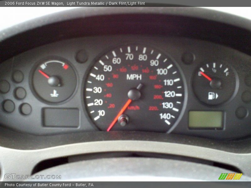 Light Tundra Metallic / Dark Flint/Light Flint 2006 Ford Focus ZXW SE Wagon