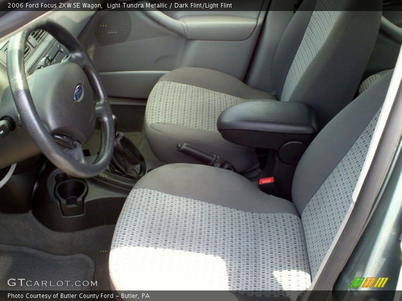  2006 Focus ZXW SE Wagon Dark Flint/Light Flint Interior