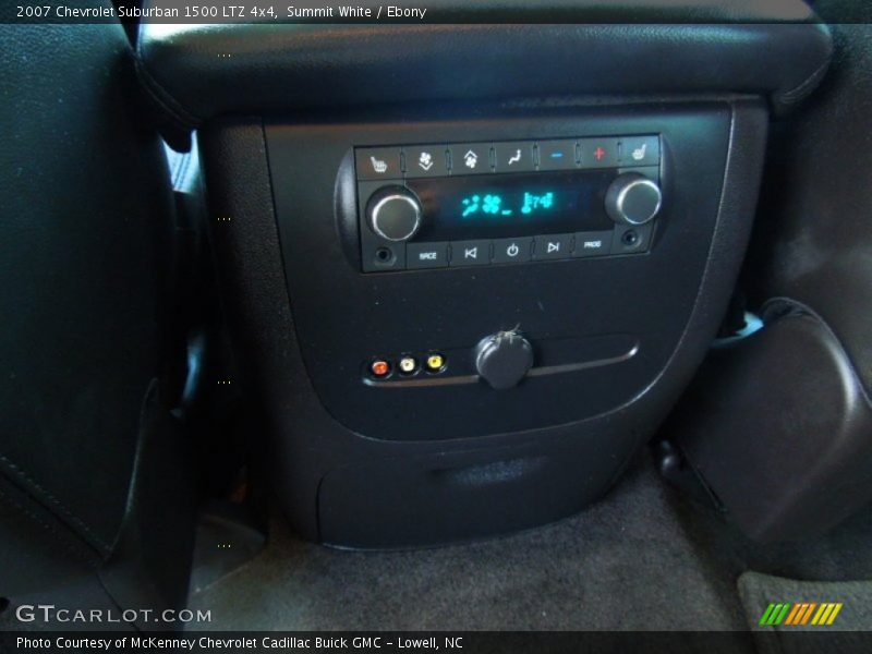Summit White / Ebony 2007 Chevrolet Suburban 1500 LTZ 4x4