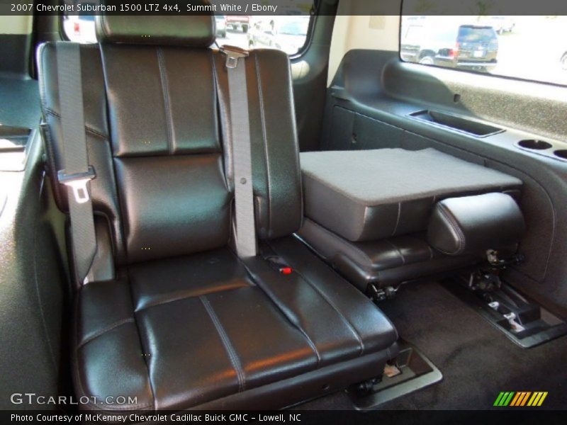 Summit White / Ebony 2007 Chevrolet Suburban 1500 LTZ 4x4
