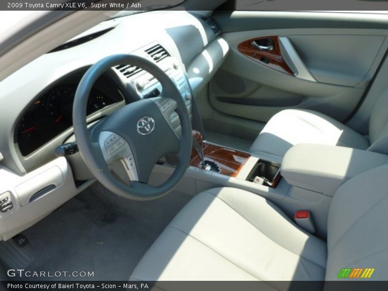Super White / Ash 2009 Toyota Camry XLE V6