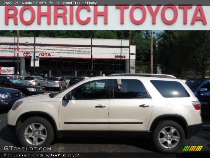 White Diamond Tricoat / Ebony 2009 GMC Acadia SLE AWD