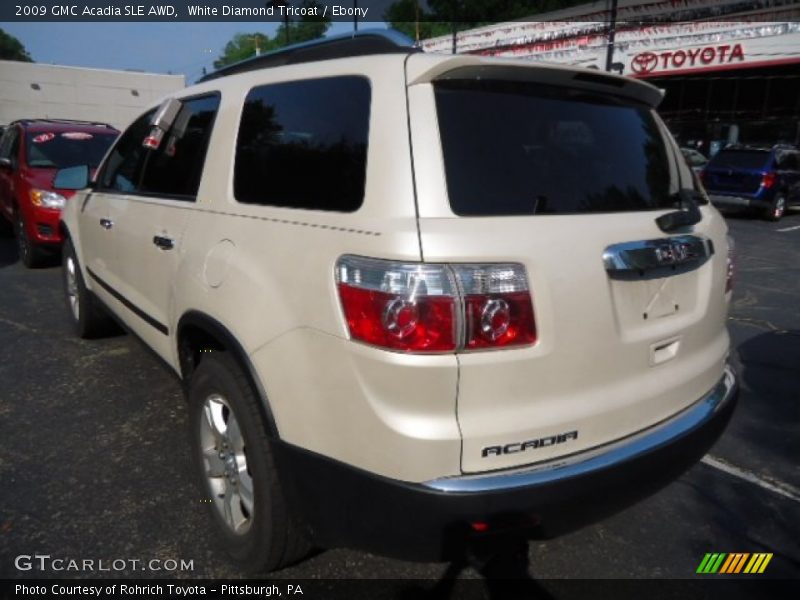 White Diamond Tricoat / Ebony 2009 GMC Acadia SLE AWD