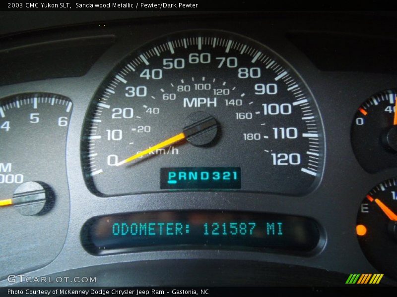 Sandalwood Metallic / Pewter/Dark Pewter 2003 GMC Yukon SLT