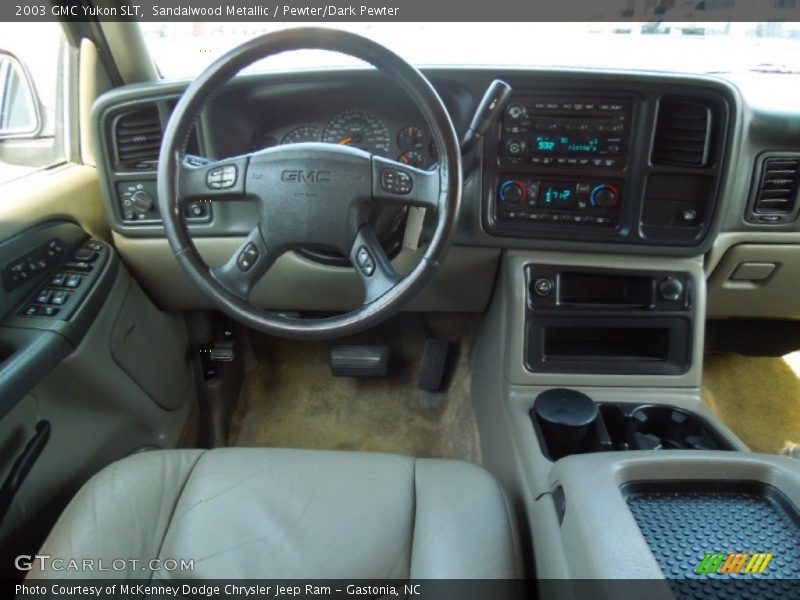 Dashboard of 2003 Yukon SLT