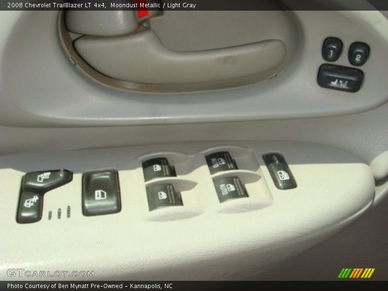 Moondust Metallic / Light Gray 2008 Chevrolet TrailBlazer LT 4x4