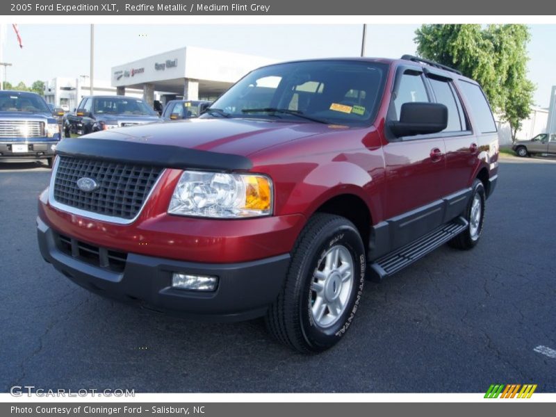 Redfire Metallic / Medium Flint Grey 2005 Ford Expedition XLT