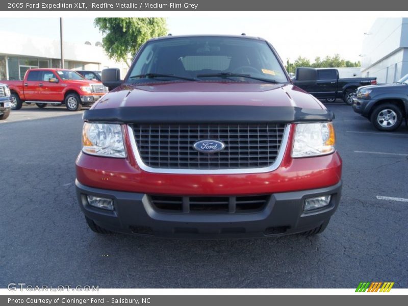 Redfire Metallic / Medium Flint Grey 2005 Ford Expedition XLT