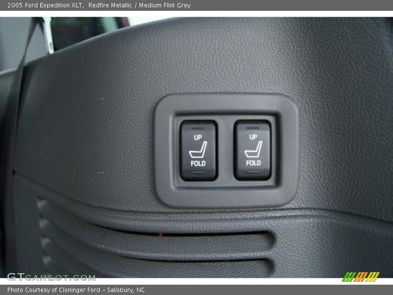 Redfire Metallic / Medium Flint Grey 2005 Ford Expedition XLT