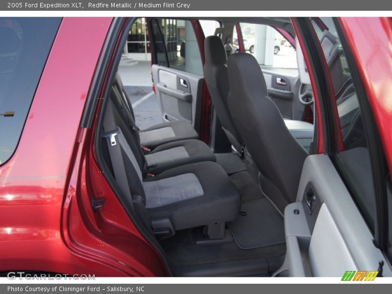Redfire Metallic / Medium Flint Grey 2005 Ford Expedition XLT