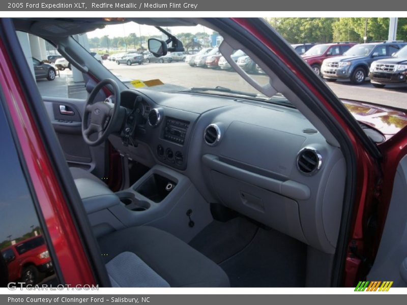 Redfire Metallic / Medium Flint Grey 2005 Ford Expedition XLT
