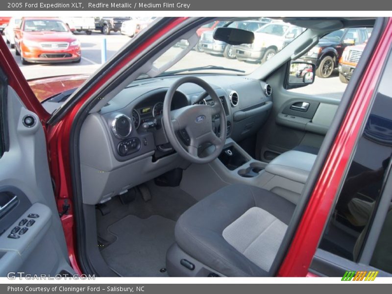 Redfire Metallic / Medium Flint Grey 2005 Ford Expedition XLT