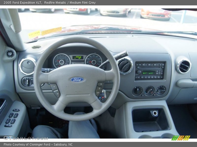 Redfire Metallic / Medium Flint Grey 2005 Ford Expedition XLT