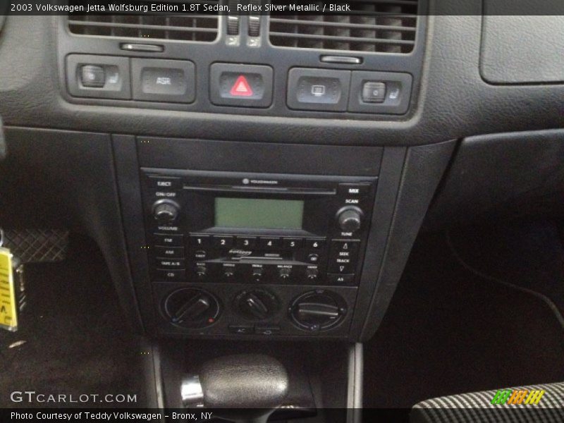 Reflex Silver Metallic / Black 2003 Volkswagen Jetta Wolfsburg Edition 1.8T Sedan
